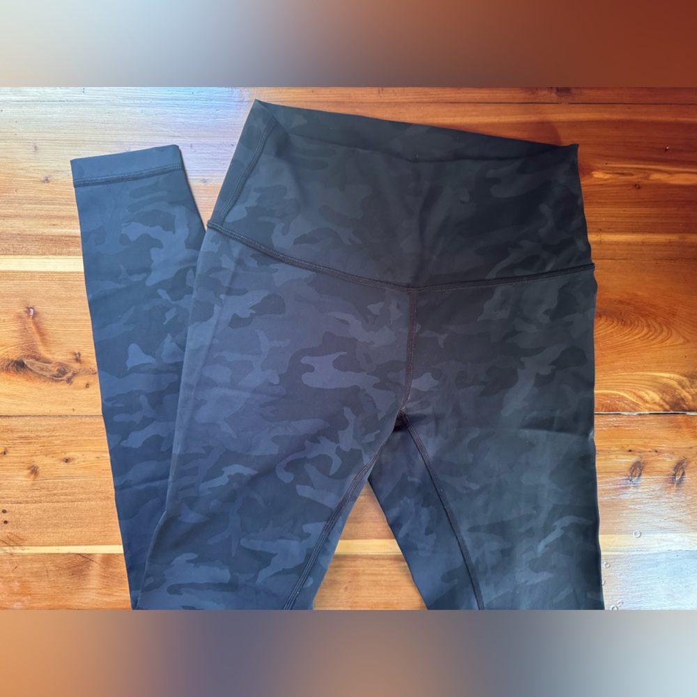 Lululemon Wunder Under High-Rise Tight 28” – Full-On Luxtreme in Black Camo 6